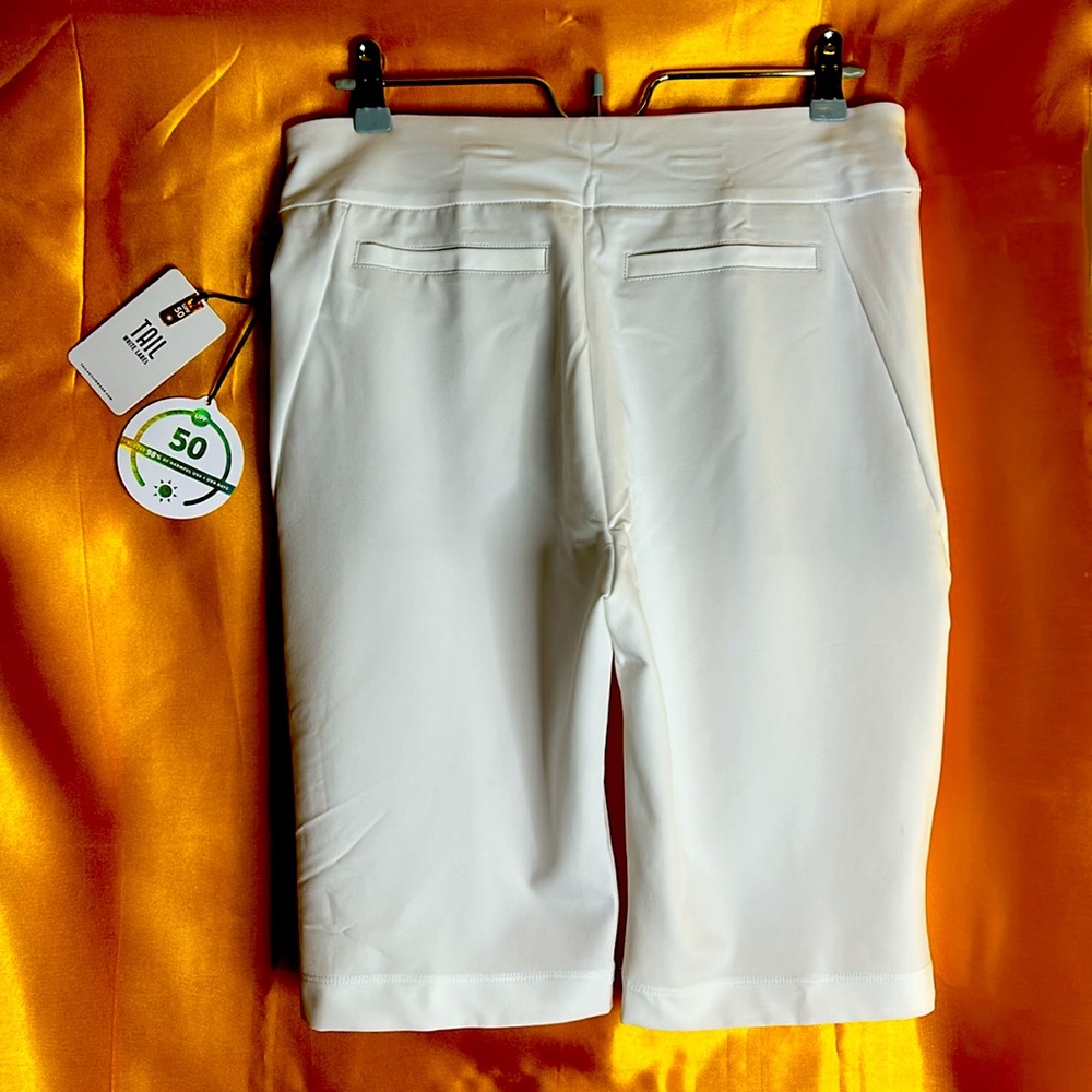 Tail Women's 17” Essential Golf Shorts - Chalk White - Pull On Design - Size 8 - Picture 2 of 10